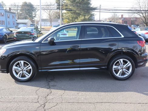 Used 2023 Audi Q3 2.0T Premium w/ Convenience Package image 9