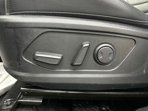 Used 2024 Hyundai Tucson Limited image 10