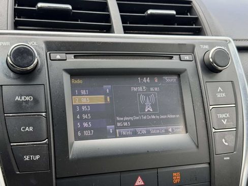 Used 2015 Toyota Camry LE FWD image 22