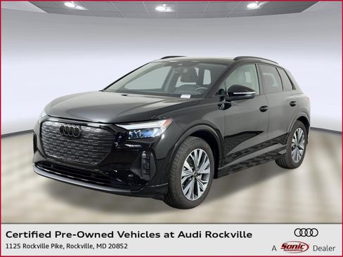Used 2025 Audi Q4 e-tron Premium w/ Convenience Package RWD image 1