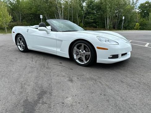Used 2008 Chevrolet Corvette Convertible w/ Preferred Equipment Group RWD image 7
