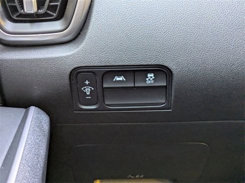 Used 2023 Kia Sorento S image 28