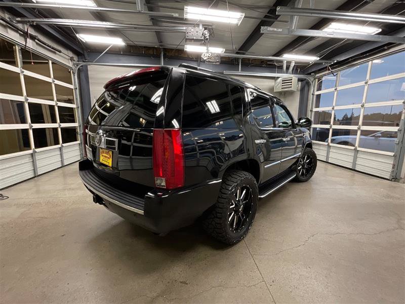 Used 2007 Cadillac Escalade AWD w/ Information Package image 5