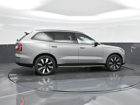 New 2025 Volvo EX90 Plus image 5