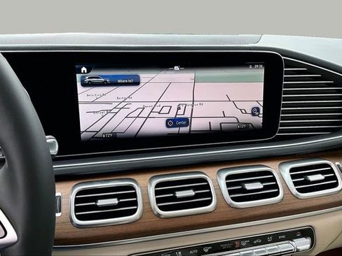 New 2026 Mercedes-Benz GLS 450 4MATIC image 10