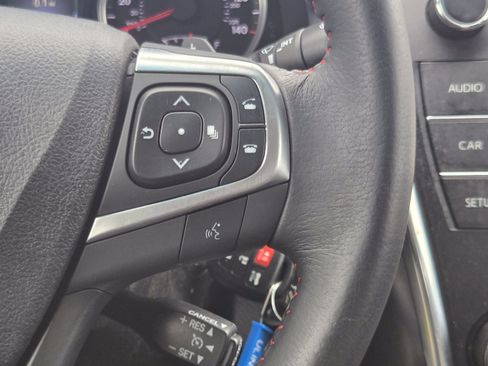 Used 2015 Toyota Camry SE FWD image 25