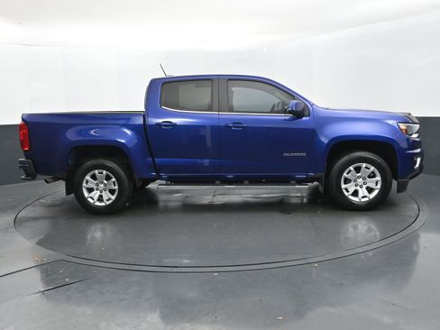 Used 2017 Chevrolet Colorado LT w/ LT Convenience Package image 6