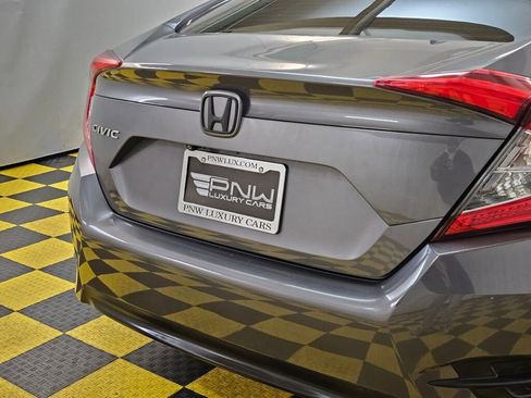 Used 2018 Honda Civic EX image 13