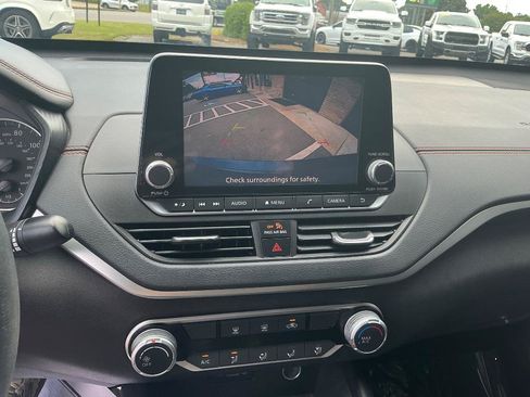 Used 2020 Nissan Altima 2.5 SR FWD image 20