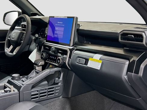 New 2026 Toyota 4Runner Limited AWD/4WD image 30
