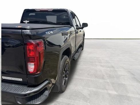 Used 2019 GMC Sierra 1500 Elevation w/ Elevation Value Package AWD/4WD image 5