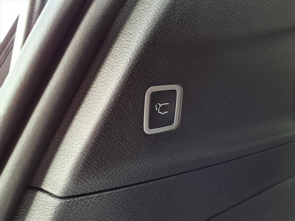 New 2026 Chrysler Pacifica Select w/ S Appearance Package FWD image 32