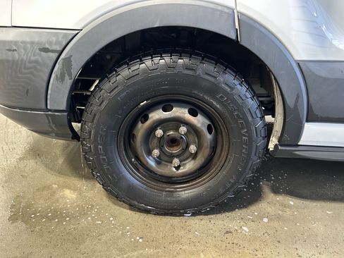 Used 2016 Ford Transit 150 XLT image 7