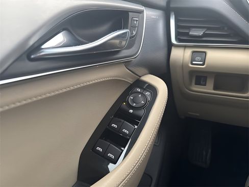 Certified 2024 Cadillac CT5 Luxury w/ Sun And Sound Package image 28