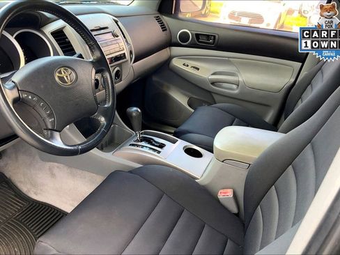 Used 2009 Toyota Tacoma PreRunner RWD image 15