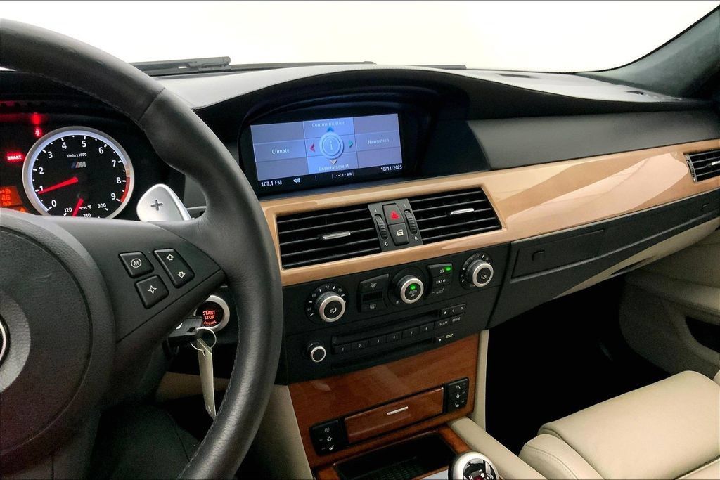 Used 2008 BMW M5 RWD image 5