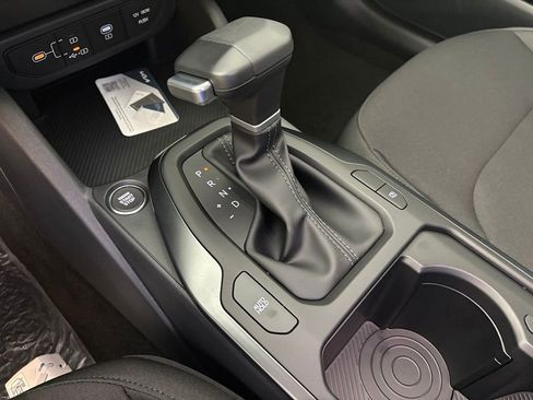 New 2026 Kia K4 FWD image 30