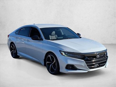 Used 2022 Honda Accord Sport image 3