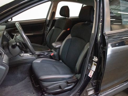 Used 2017 Subaru Crosstrek 2.0i Premium AWD/4WD image 21