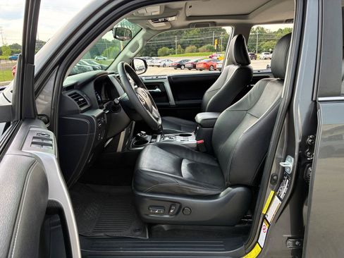 Used 2019 Toyota 4Runner Limited AWD/4WD image 13