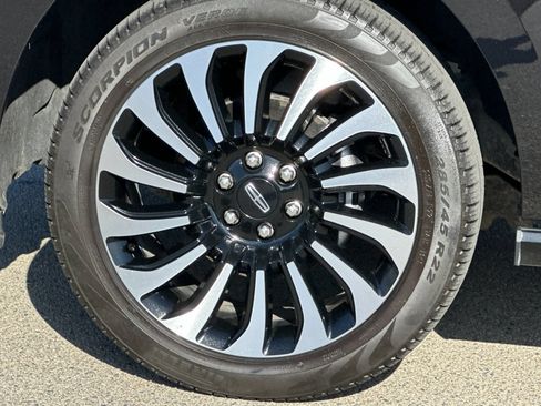 Used 2023 Lincoln Navigator Black Label AWD/4WD image 40