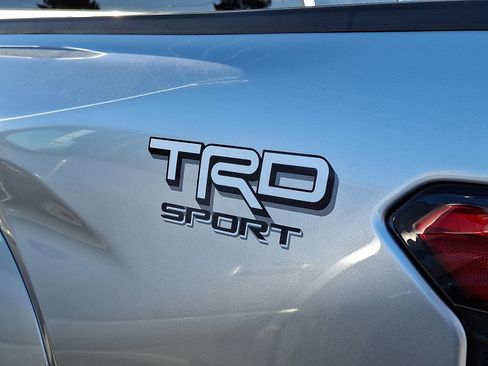 New 2025 Toyota Tacoma TRD Sport image 6