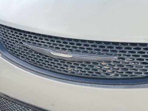 Certified 2020 Chrysler Pacifica Touring-L w/ S Appearance Package FWD image 5