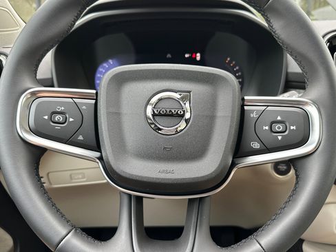 New 2026 Volvo XC40 B5 Plus image 21