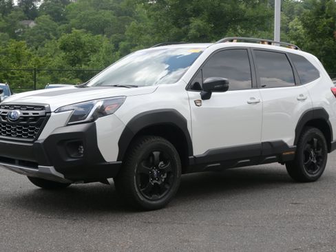 Certified 2025 Subaru Forester Wilderness w/ Wilderness Package AWD/4WD image 5