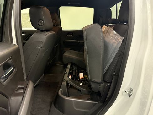 New 2026 GMC Canyon Elevation image 21