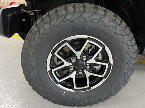 New 2026 Jeep Wrangler Unlimited Rubicon image 14