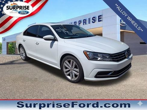 Used 2019 Volkswagen Passat 2.0T Wolfsburg FWD image 4