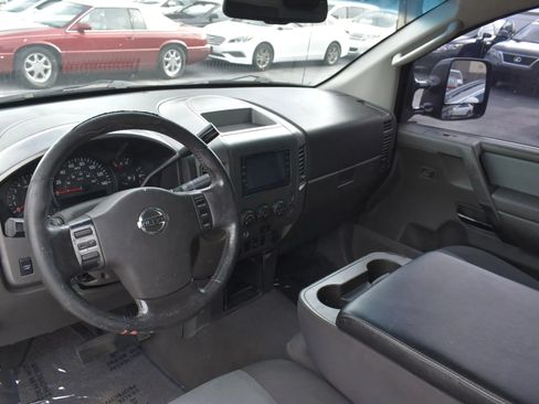 Used 2007 Nissan Titan SE w/ SE Popular Pkg w/ Pwr Bench RWD image 12