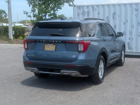 Certified 2025 Ford Explorer Active w/ Active Comfort Package RWD image 4