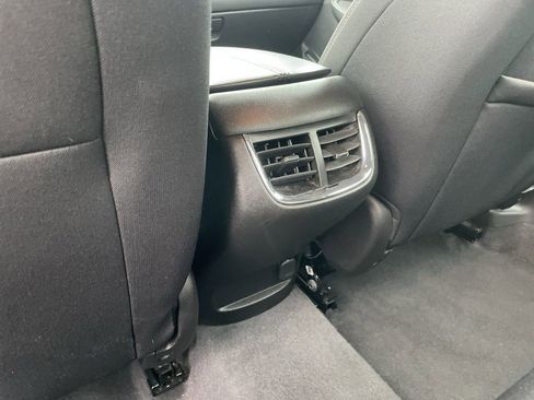 Used 2023 Chevrolet Malibu LT image 29