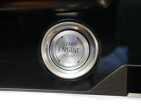 Used 2022 Chevrolet Corvette Stingray Premium Conv w/ Z51 Performance Package RWD image 34