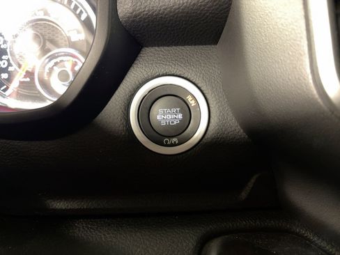 Used 2021 RAM 1500 Big Horn image 27