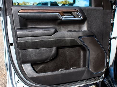 Used 2023 Chevrolet Silverado 1500 LT image 8