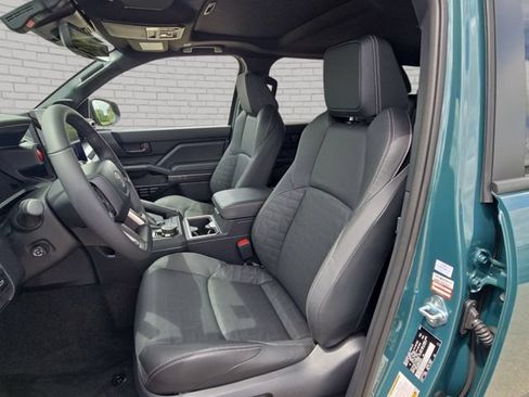 New 2026 Toyota 4Runner TRD Off-Road Premium AWD/4WD image 15