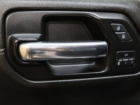 Used 2019 GMC Sierra 1500 SLT w/ SLT Premium Plus Package AWD/4WD image 48