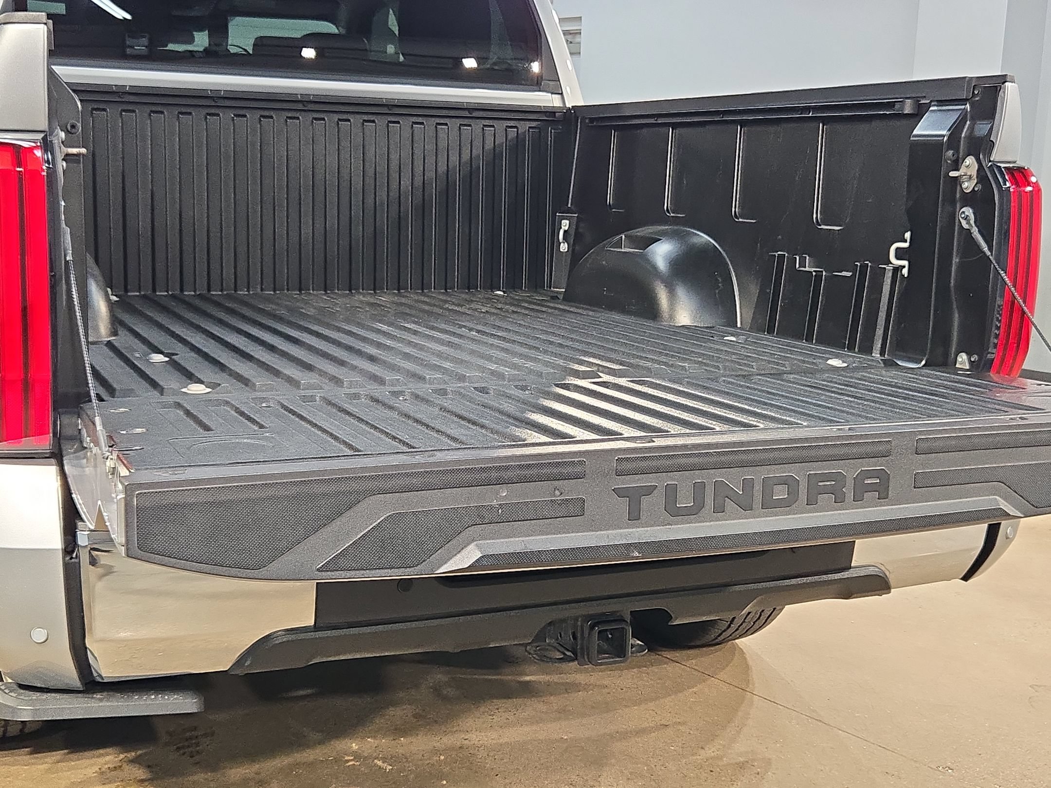 Used 2024 Toyota Tundra SR5 w/ TRD Off-Road Premium Package AWD/4WD image 18