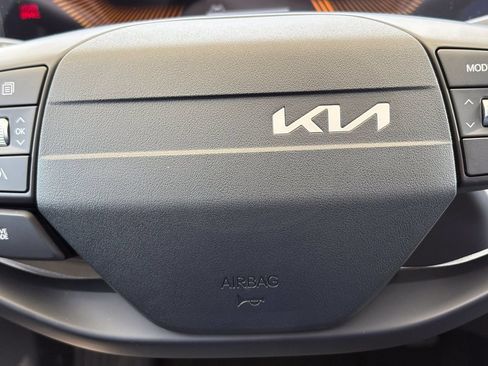 New 2026 Kia K4 FWD image 21