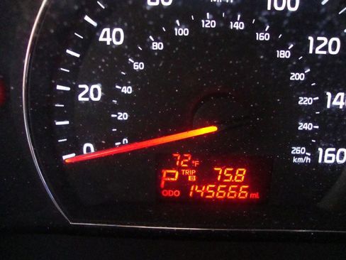 Used 2015 Kia Sorento LX image 15