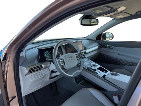 Used 2022 Hyundai Nexo Blue FWD image 9