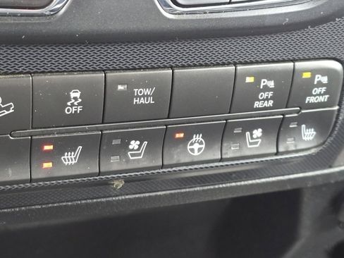 Used 2018 RAM 2500 Power Wagon w/ Leather & Luxury Group image 4