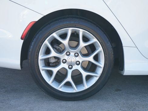 Used 2015 Chrysler 200 C w/ Navigation & Sound Group I image 3