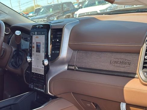 Used 2024 RAM 3500 Limited w/ Towing Technology Group image 27