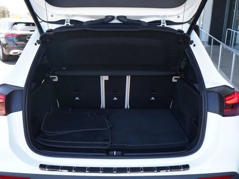 Certified 2025 Mercedes-Benz GLA 250 image 8