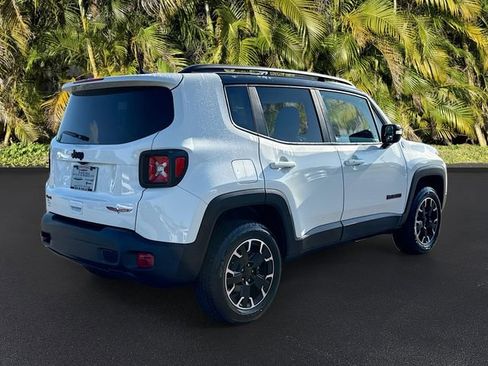 Used 2023 Jeep Renegade Trailhawk w/ Trailhawk Elite Group AWD/4WD image 5