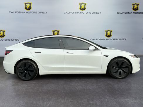 Used 2024 Tesla Model 3 Standard Range image 4